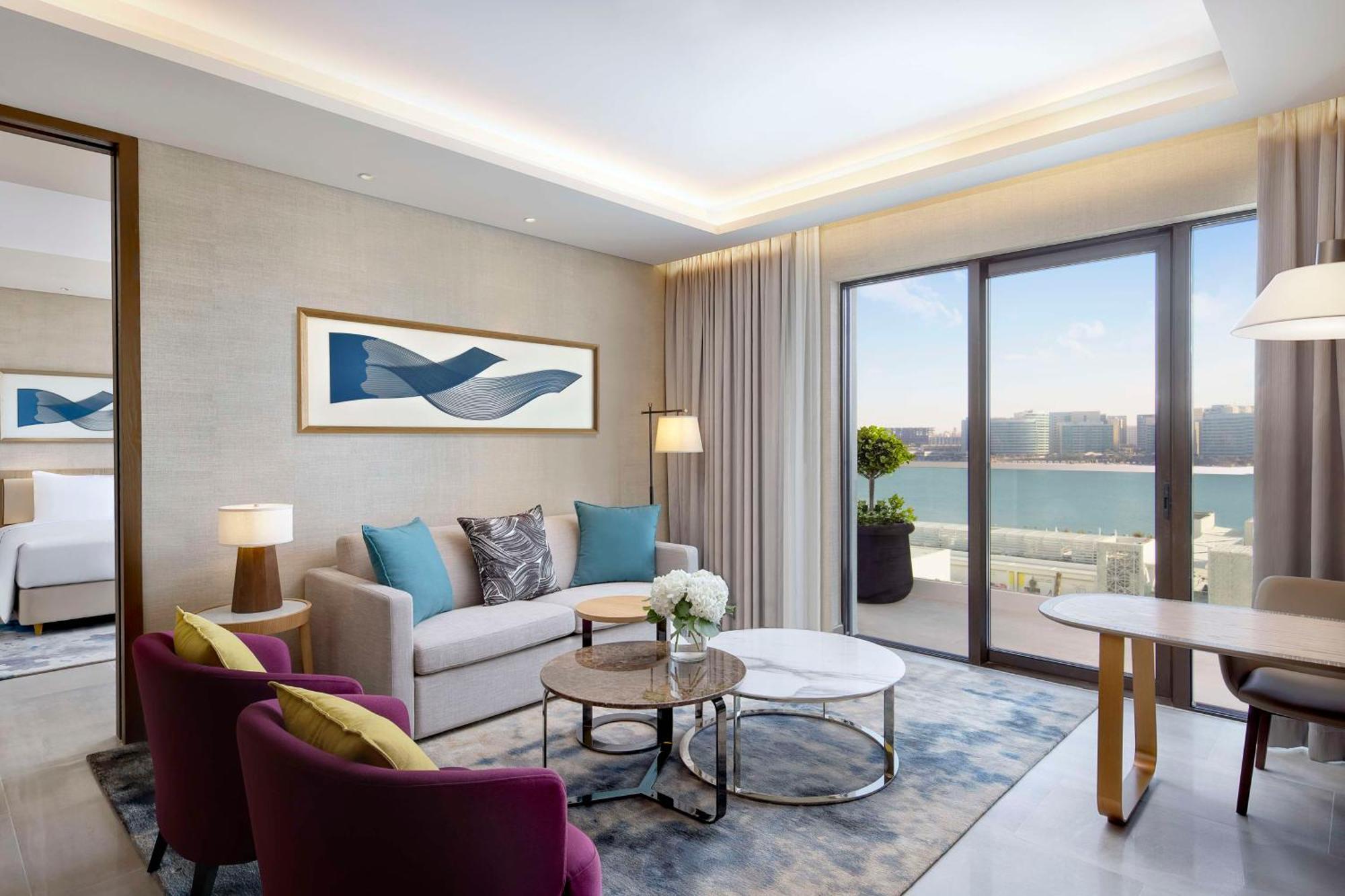Hilton Yas Island 5*