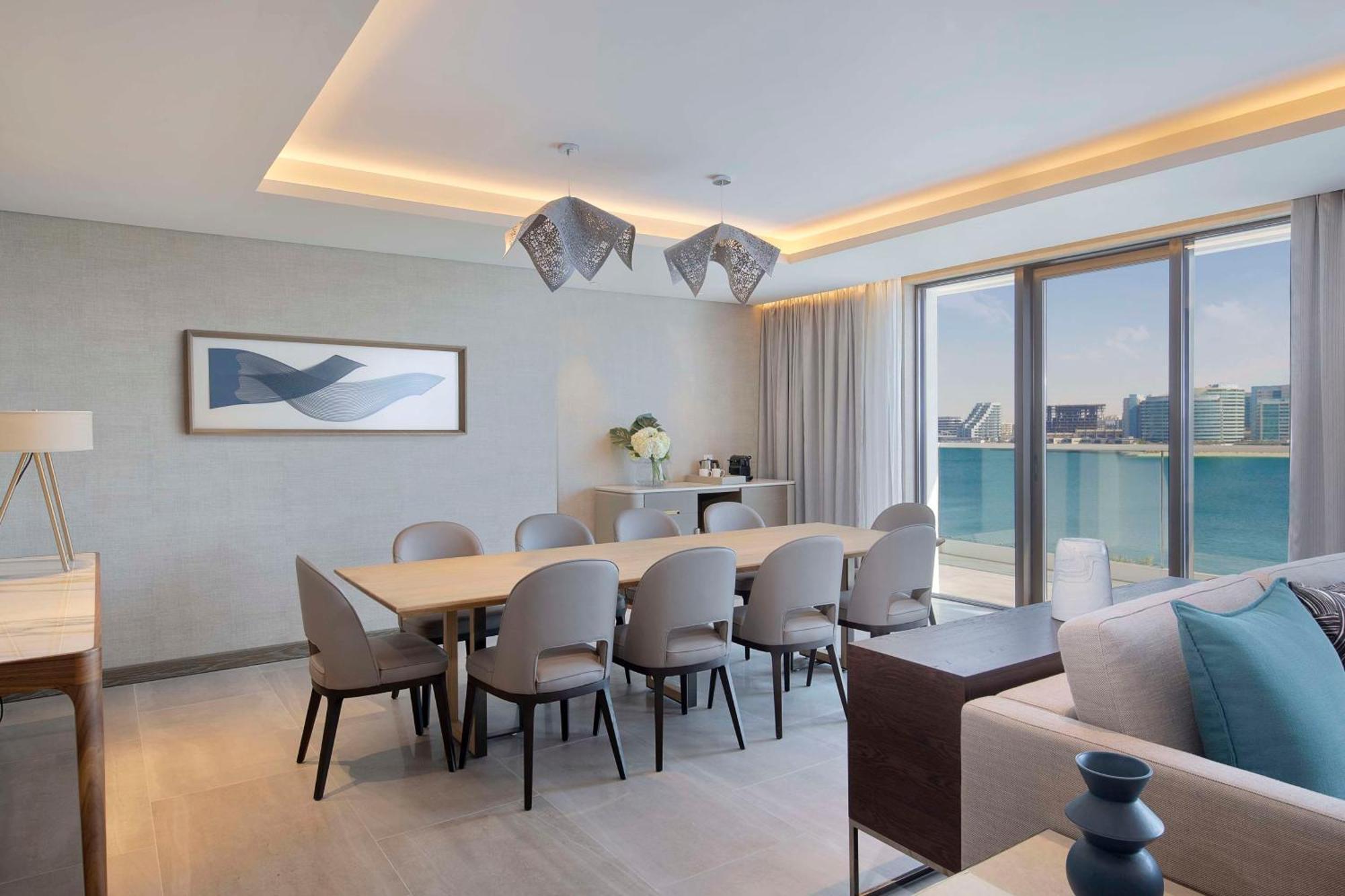 Resort Hilton Yas Island 5*